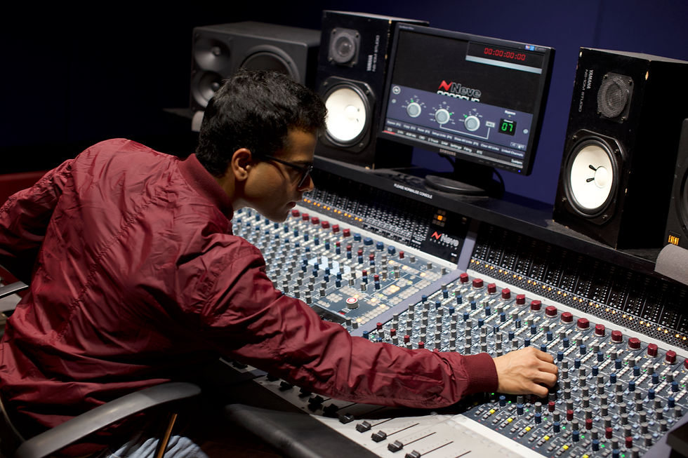 Man Deep EQ'ing Female Vocals on Neve Genesys for a R&B Hip Hop track