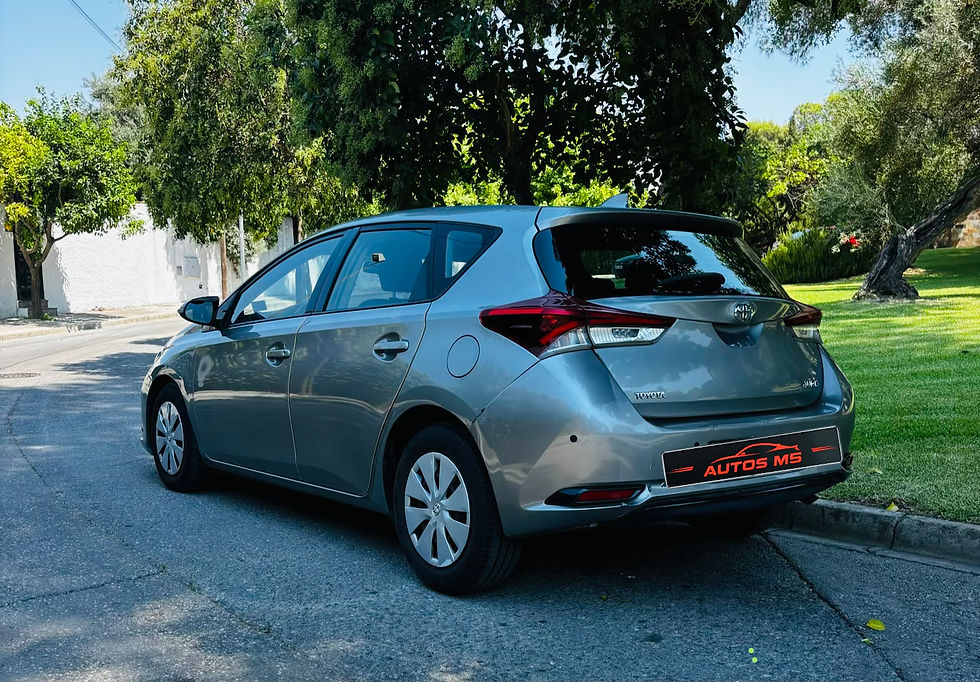 Miniatura: Toyota Auris 2016