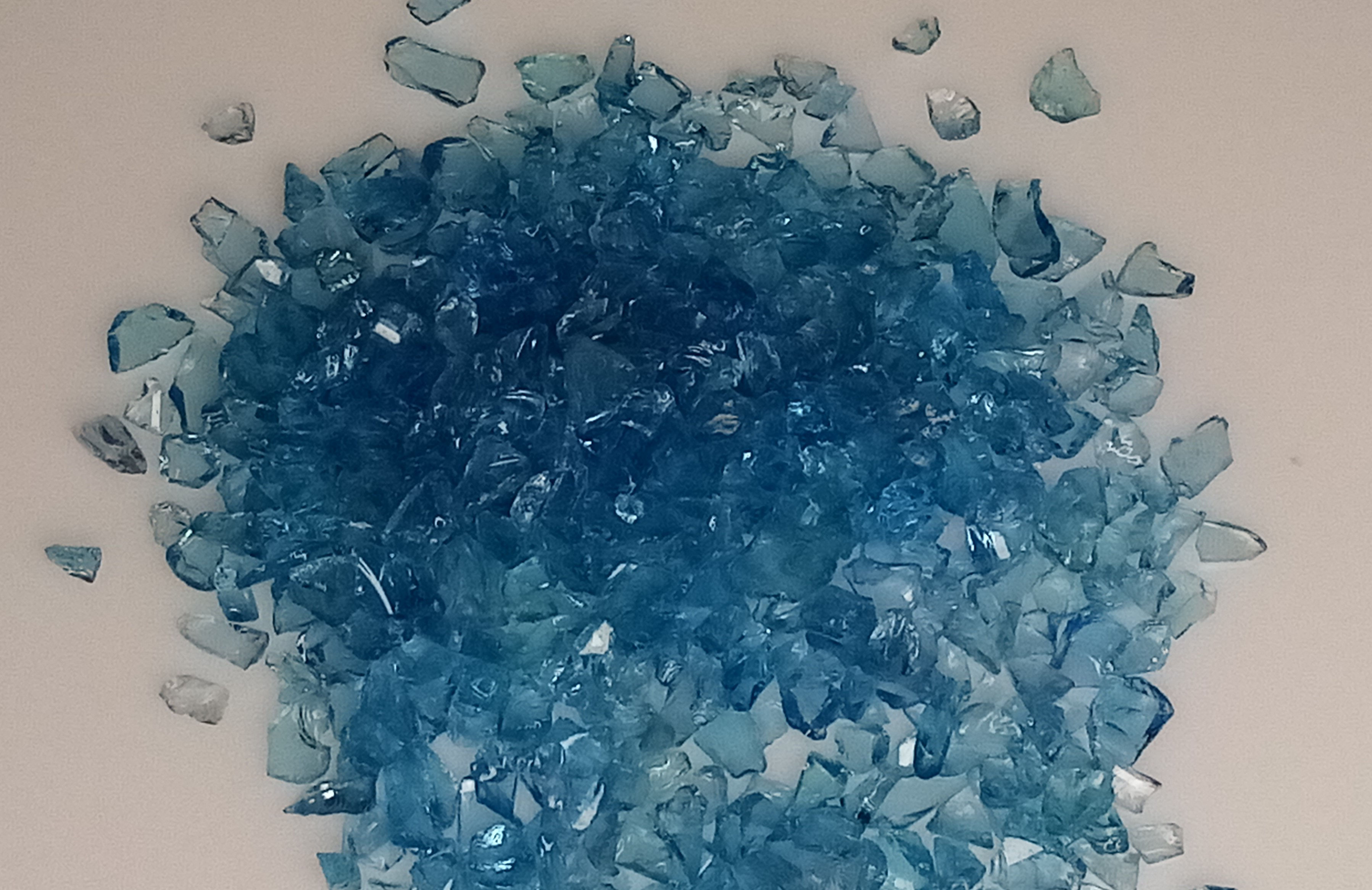 Glass granules light blue 5-10mm