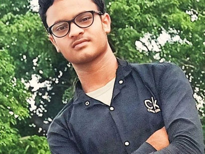 Big Breaking : पॉलिटेक्निक कॉलेज के छात्र की संदेहास्पद अवस्था में शव बरामद, पिता ने हत्या का लगाया आरोप, जाँच में जुटी पुलिस
