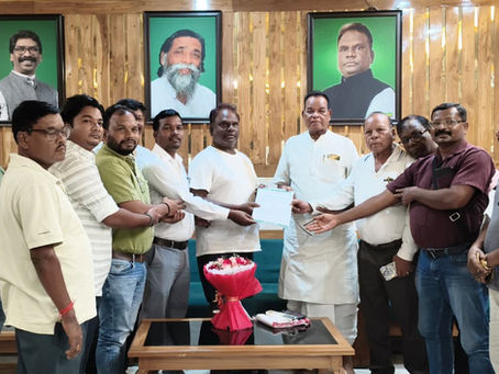 कोल्हान में कोहराम : कुड़मी समाज के आरक्षण पर गुस्से में आदिवासी समाज, 23 तक एमपी-एमएलए को राय देने का अल्टीमेटम