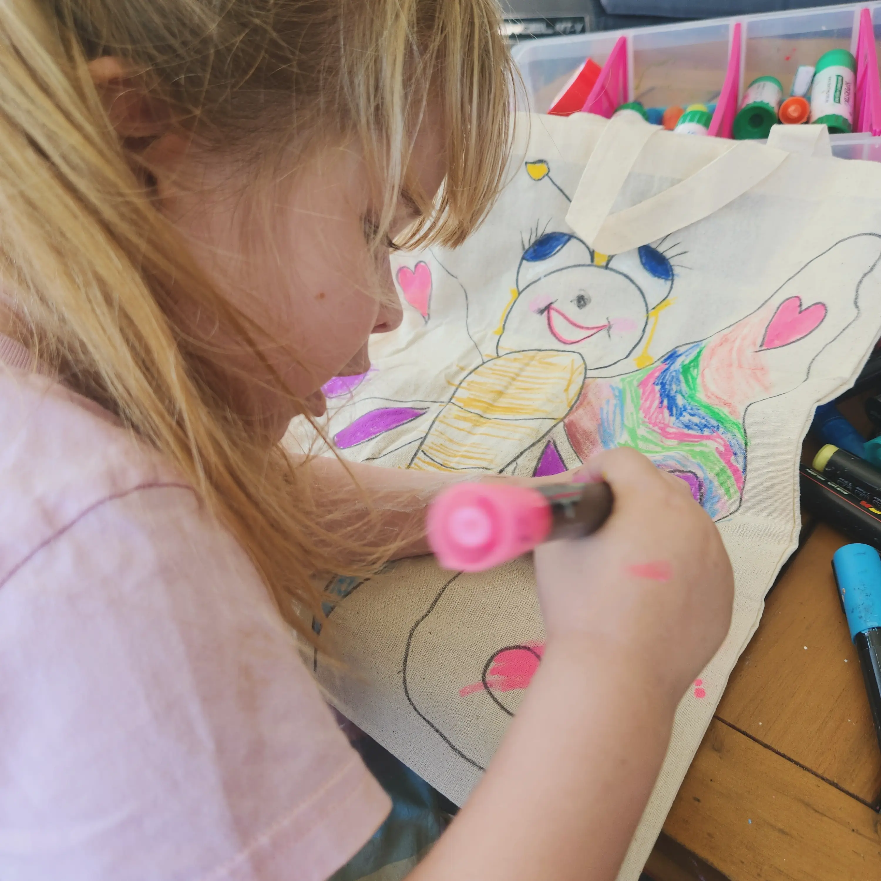 school holiday art classes