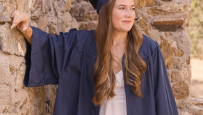 senior photo outside