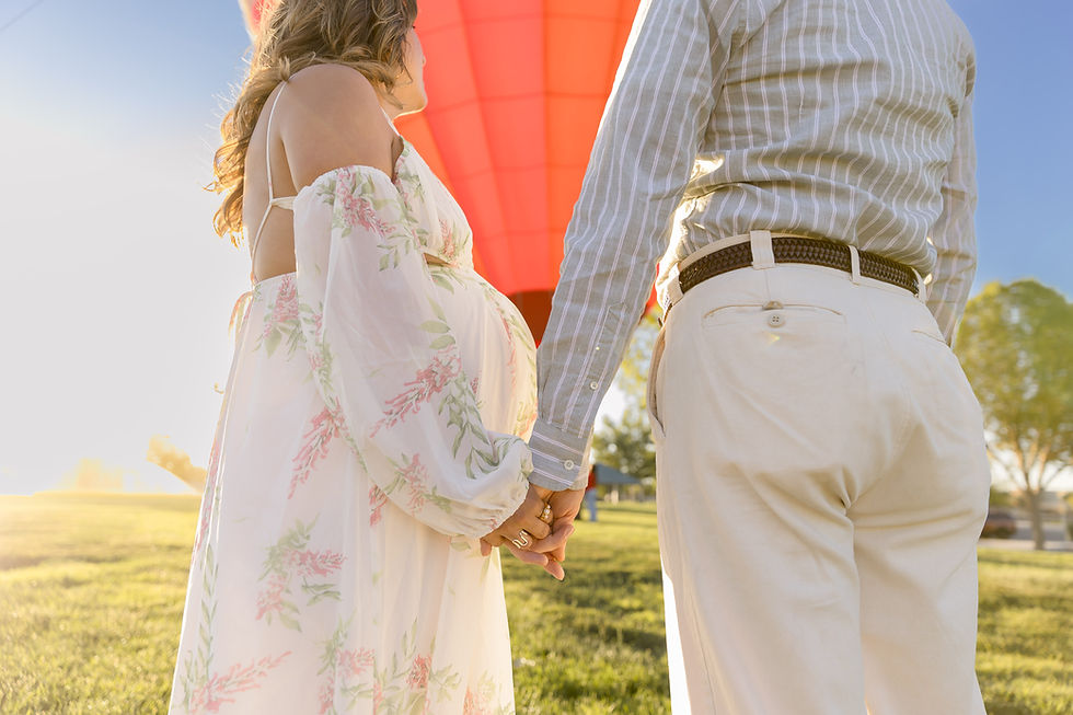Where to take family photos in Albuquerque
How to choose a family photo location
Best outdoor family photo locations in New Mexico
Family photography location ideas
Albuquerque family photo planning guide
What to expect during a family photo session
Family photography locations near Albuquerque
Best places for family pictures in New Mexico
Family photographer location recommendations