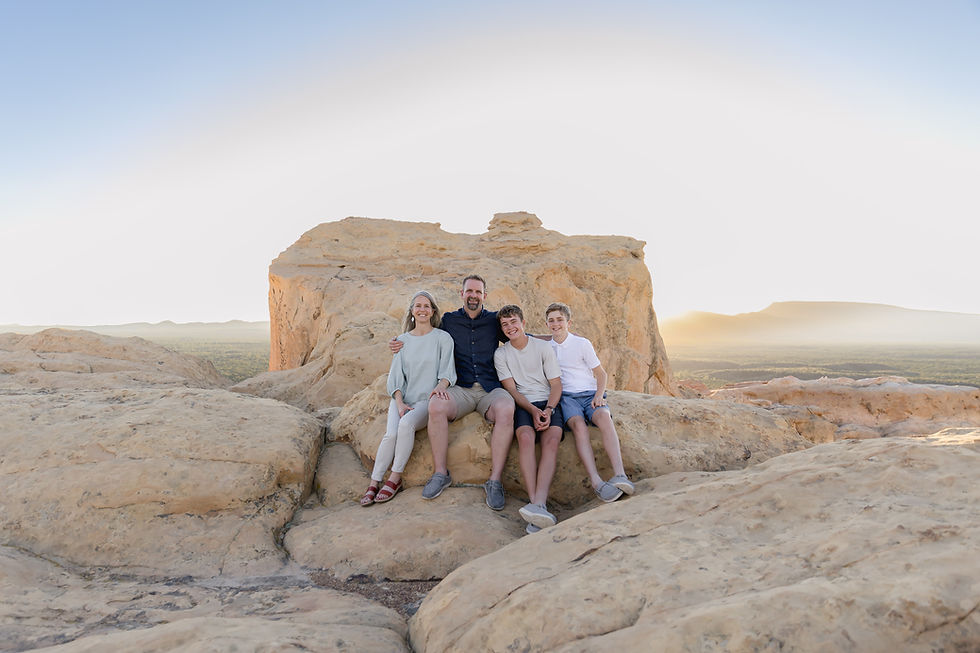 Family Photos Albuquerque, Albuquerque Family Photography, Rio Rancho Family Photographer, New Mexico Family Photographer, Family Photo Tips, Family Photography Locations Albuquerque