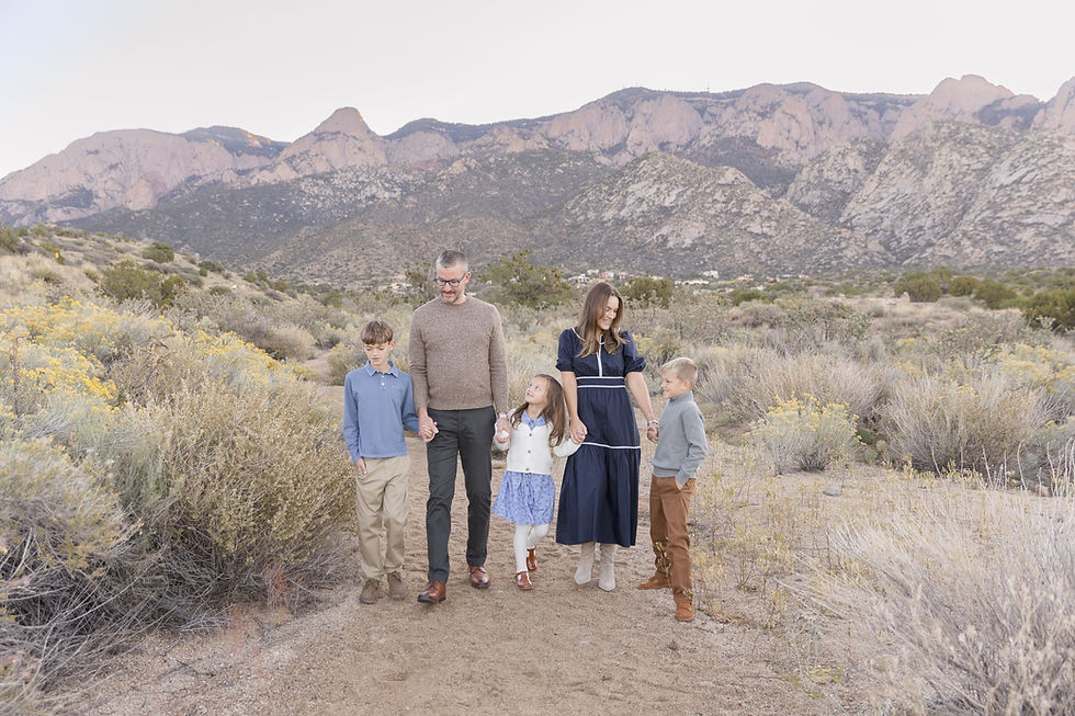 📸 5 Tips for a Stress-Free Family Photo Session