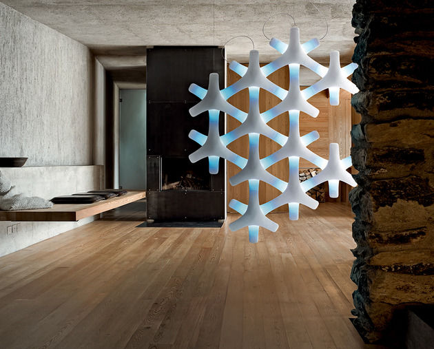 remote-controlled-modular-led-lighting-system-synapse-by-luceplan-1-thumb-630x507-16050