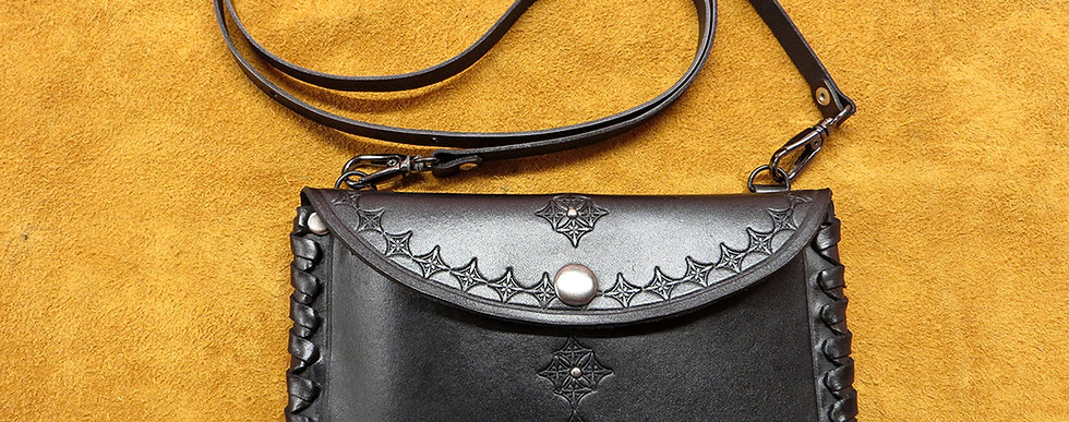 Avendaro - Cross Body / Shoulder Bags