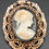 Miniature : Élégante broche camée vintage avec pendentif gland
