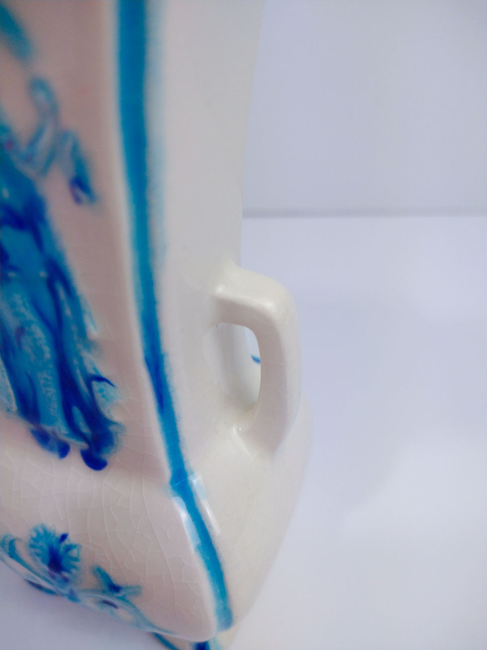 Miniature : Vase d'inspiration grecque