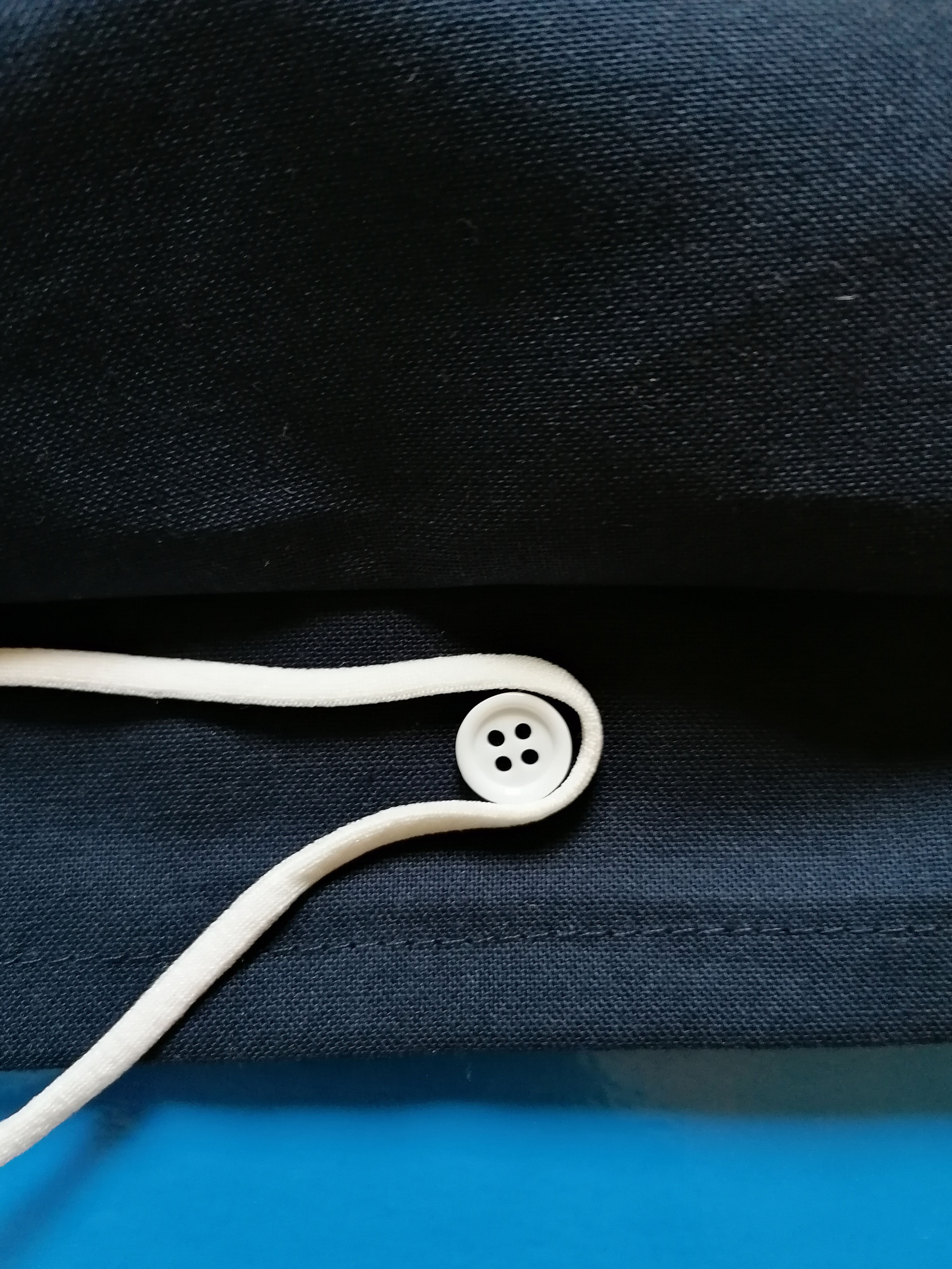 Rajout de 2 boutons sur Calot, accroche masque