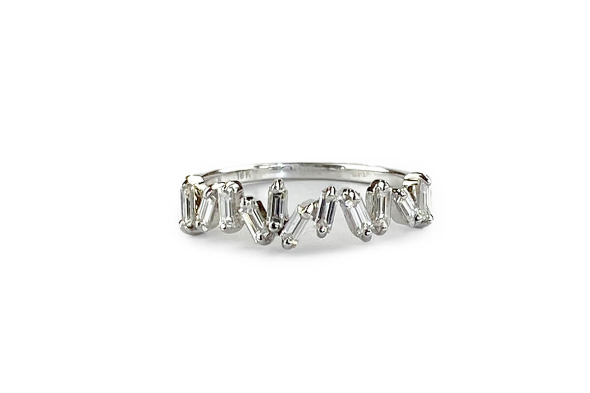 18kt white gold baguette diamond ring 0.28ct  front view Prodiam Projewel Collection