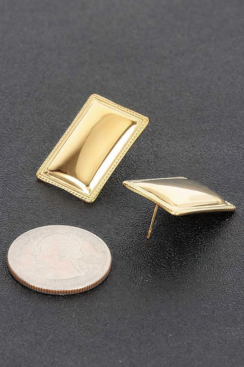 Thumbnail: Gold Plated Metal Earring