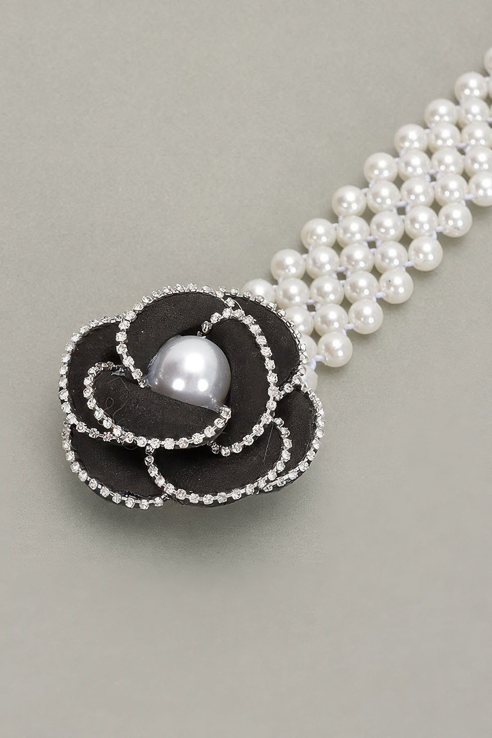 Thumbnail: Flower Faux Pearl Elastic Belt