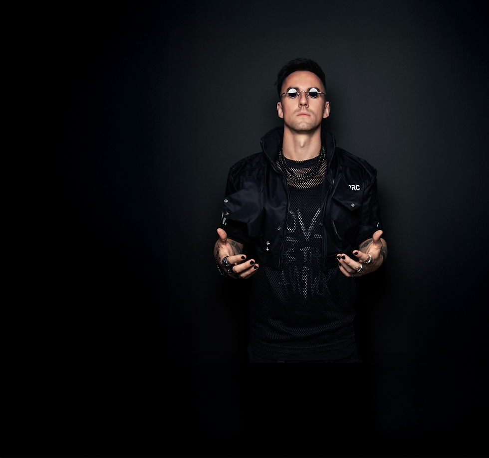 Background + V - AUS TOUR WEBSITE_edited.png