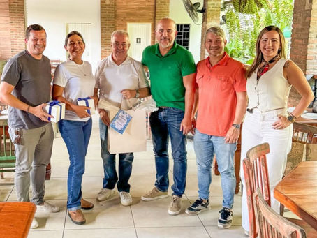 Prefeitura de Gravatá fortalece parceria com a Tv Asa Branca .