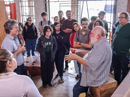Estudantes da UFPE visitam lojas de móveis em Gravatá para projeto de inovação e extensão tecnológica