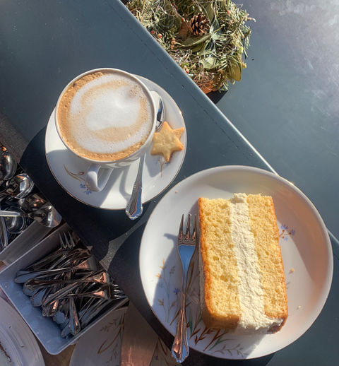 Jausenstation, Loipenausschank, Leutasch, Cafe,  Langlaufen, Einkehrmöglichkeit, Platzl, Tschaperhof, Kaffee, Kuchen, 
