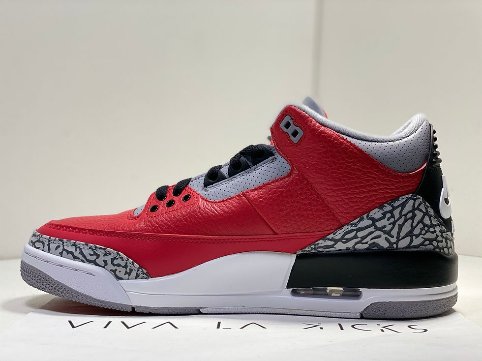 Thumbnail: Air Jordan 3 SE Fire Red 