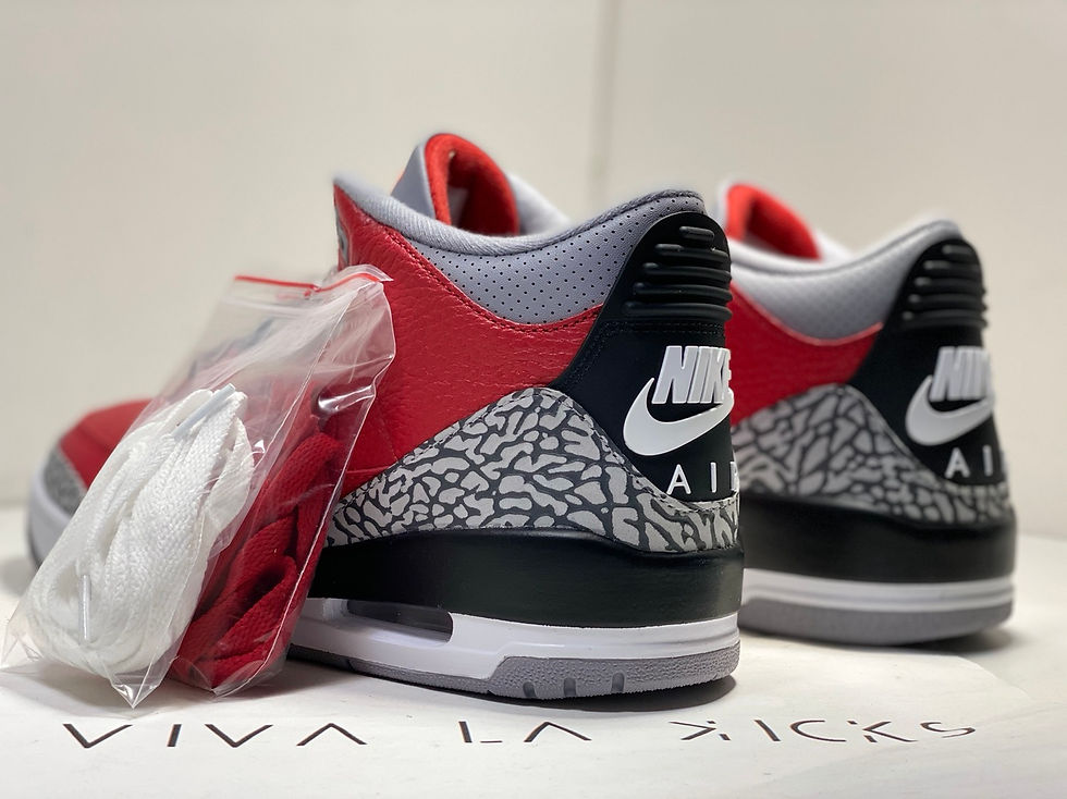 Thumbnail: Air Jordan 3 SE Fire Red 