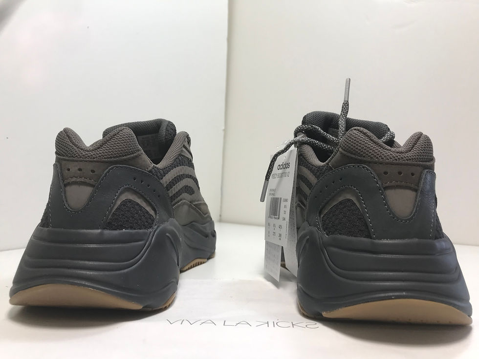 Thumbnail: Yeezy 700 V2 Geode