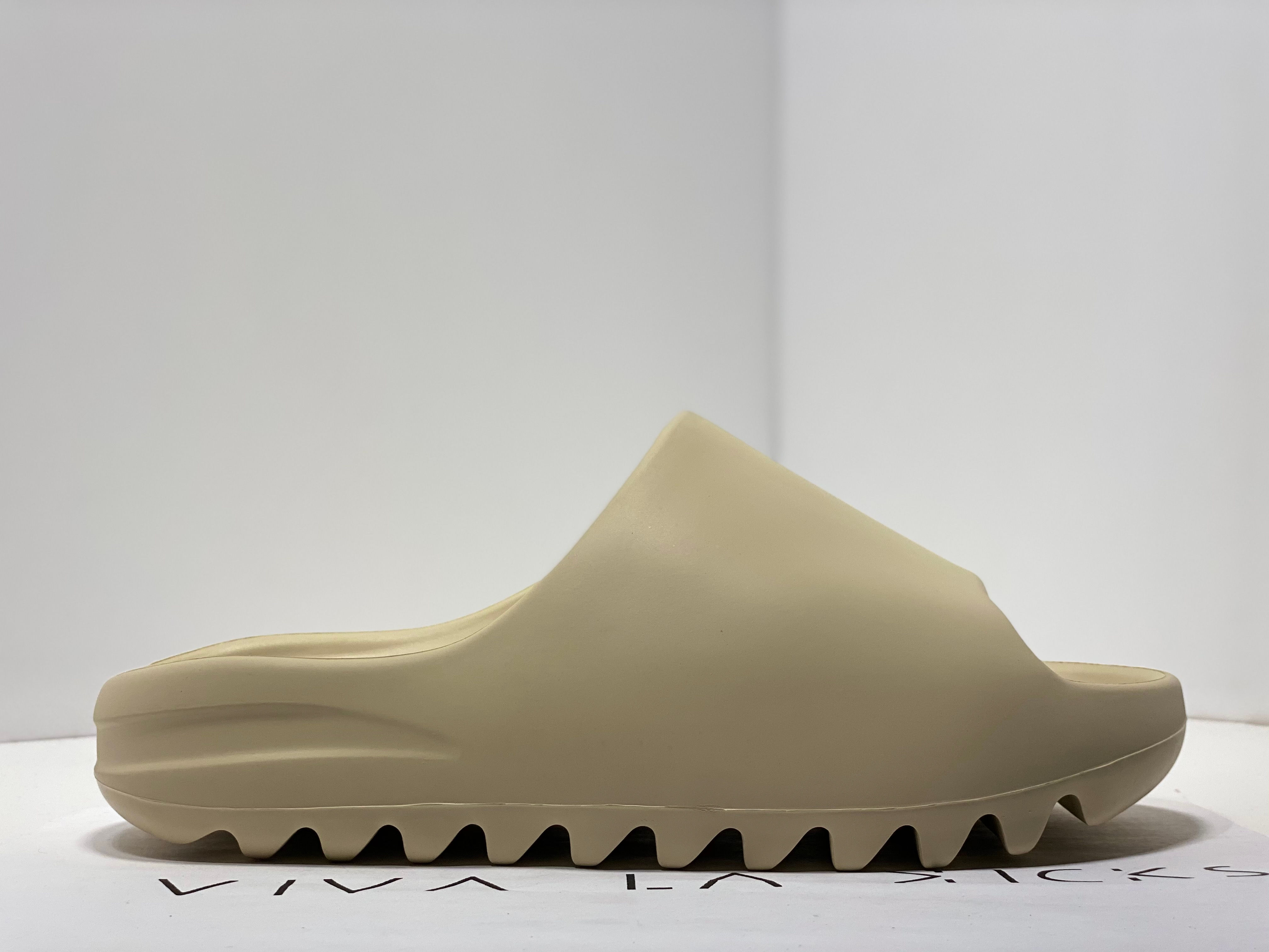 Yeezy Slide Bone