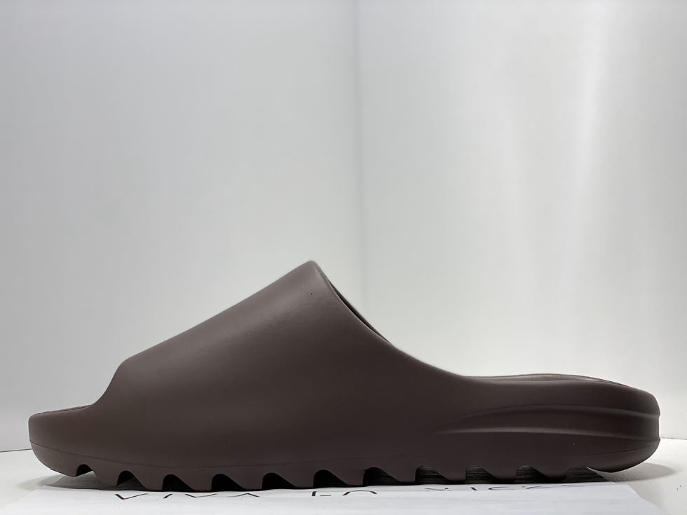 Thumbnail: Yeezy Slide Soot