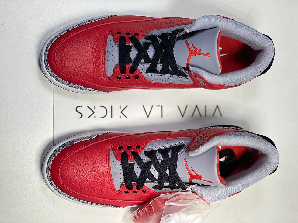 Thumbnail: Air Jordan 3 SE Fire Red 