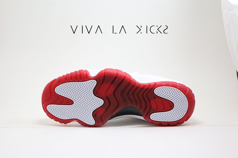 Thumbnail: Air Jordan 11 Low Cherry Bottom