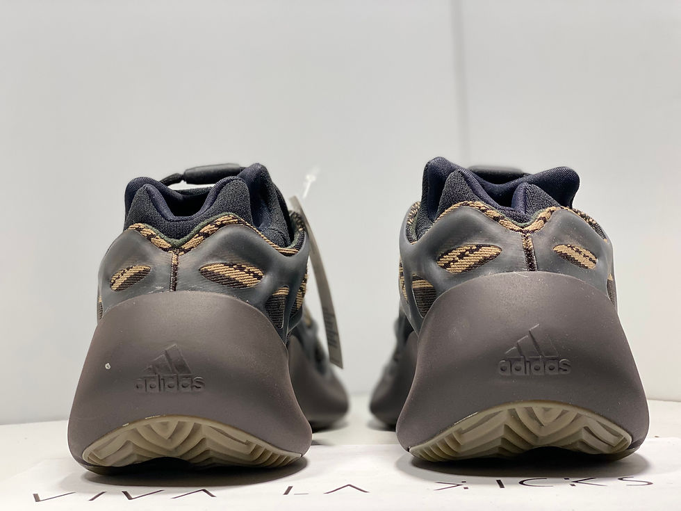 Thumbnail: adidas Yeezy 700 V3 Clay Brown