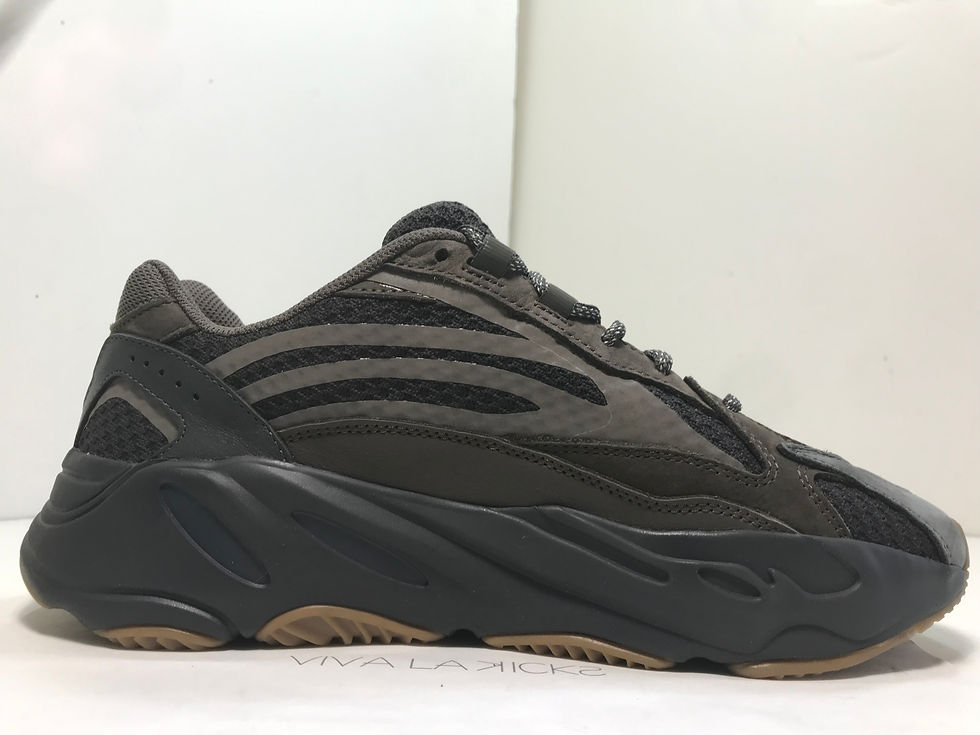 Thumbnail: Yeezy 700 V2 Geode