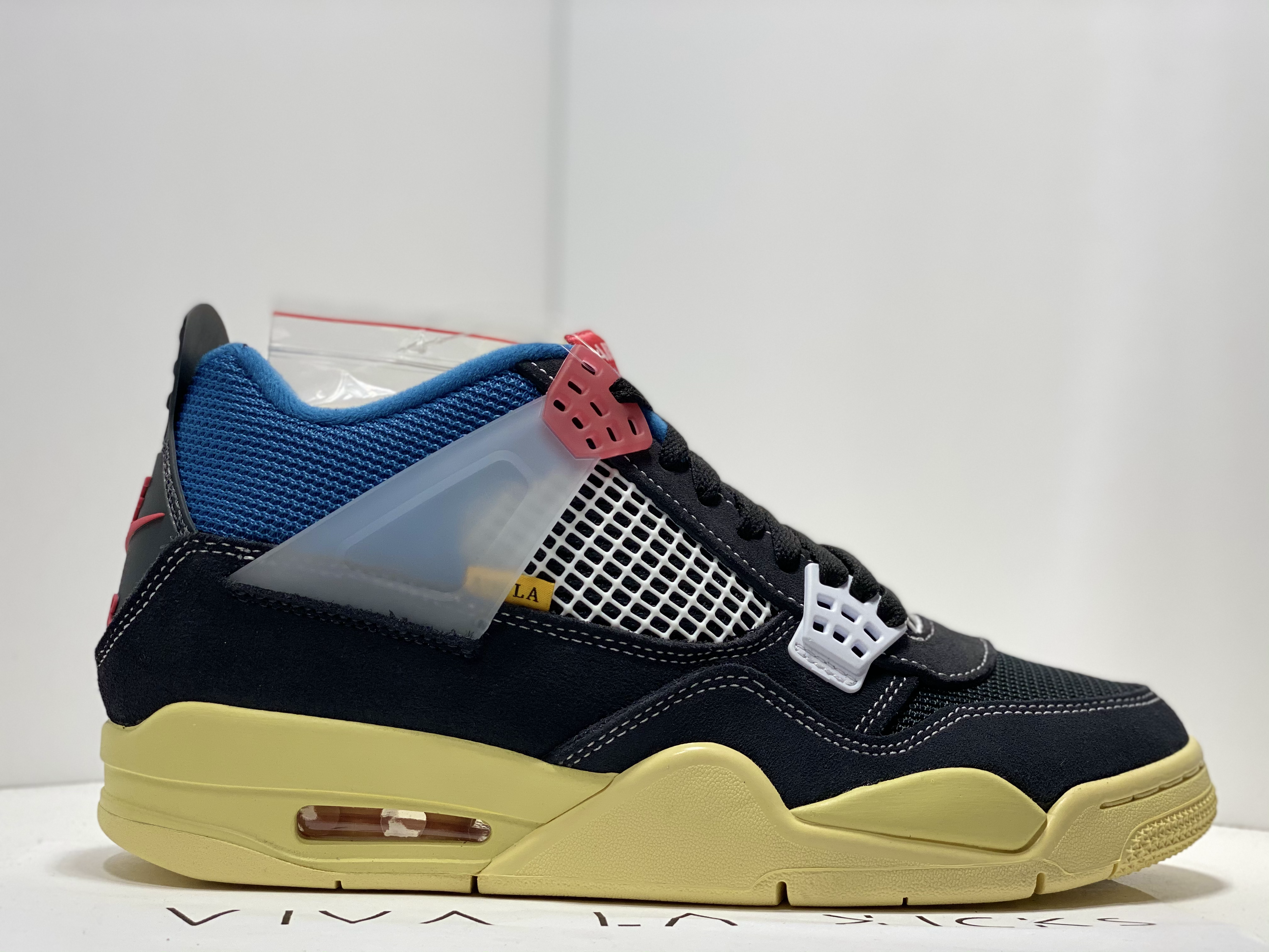 Union X Air Jordan 4 Retro Off Noir