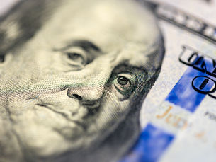 Dollar Steadies Near Multi-Week Lows as Fed Rate Cut Bets Intensify