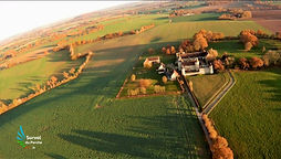 Château de l'Angenardière, en avion ULM - Survol du Perche.f