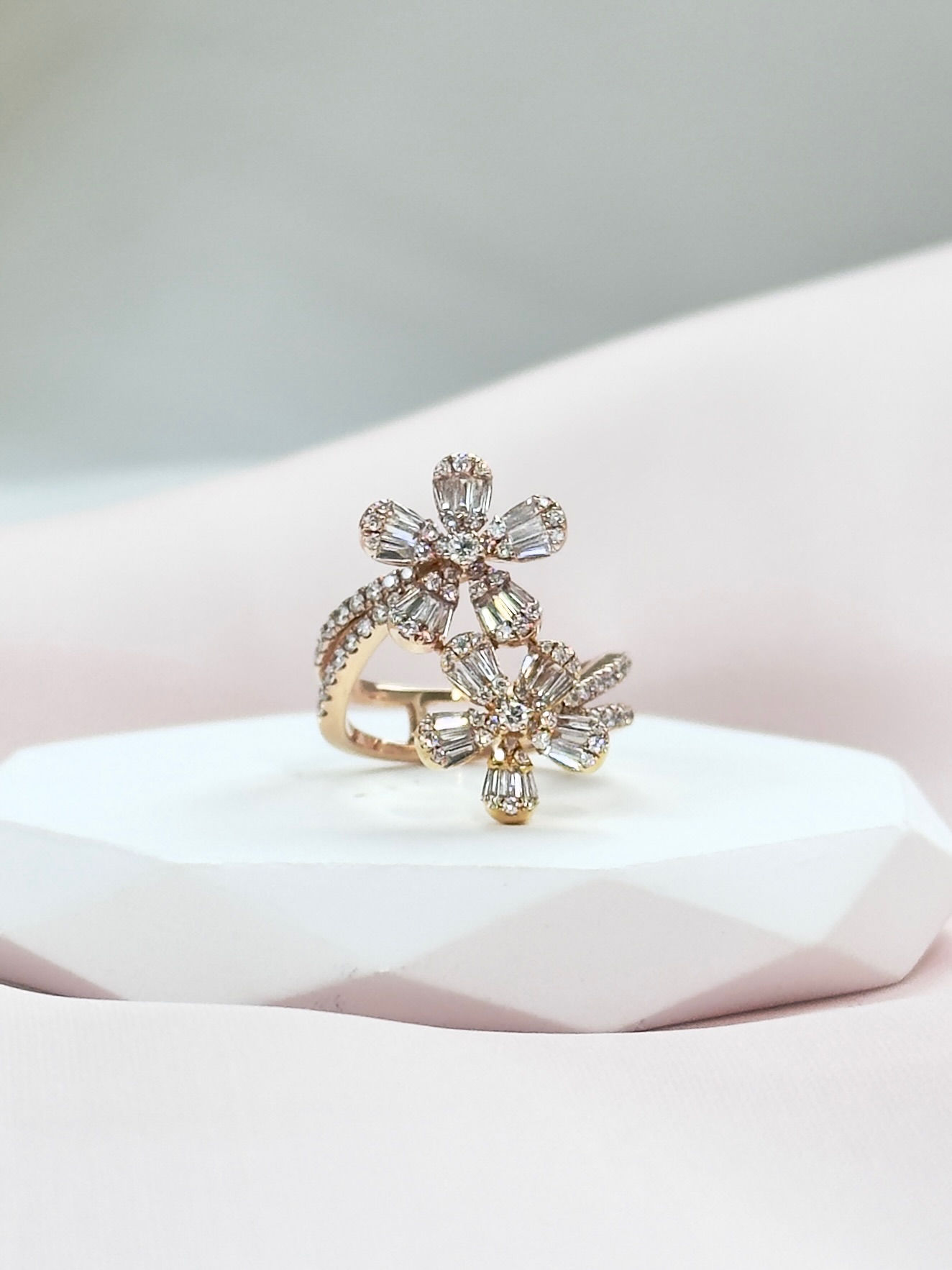18K Rose Gold Double Flower Diamonds Ring
