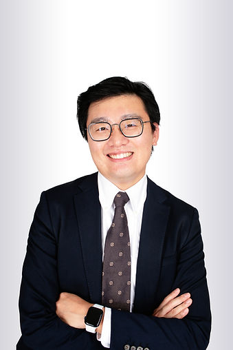 Peter Zhu Headshot.jpg