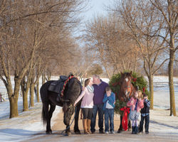 171209 Mpls Mounted Police Christmas Pho