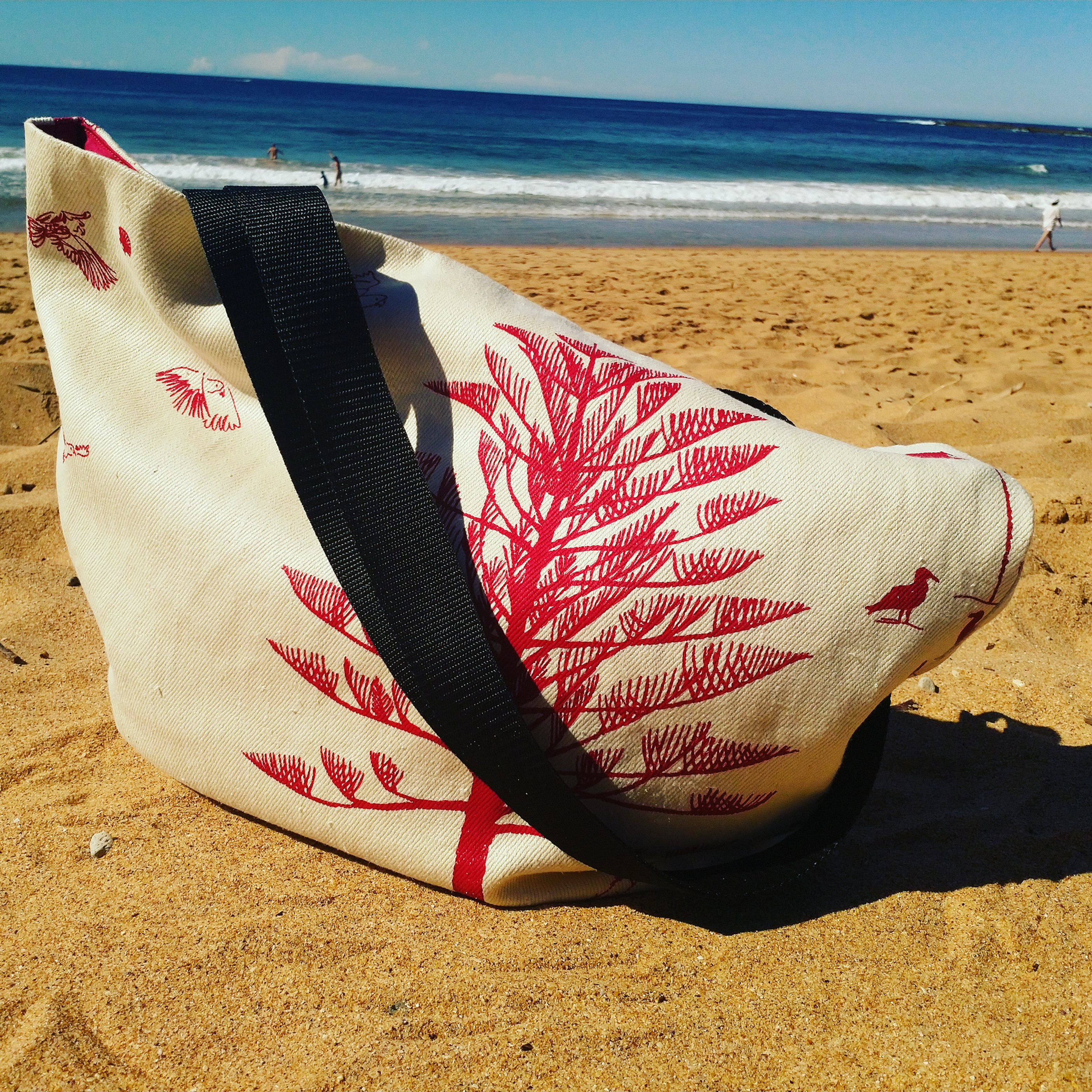 Palmy Toile Tote in Red with Black straps