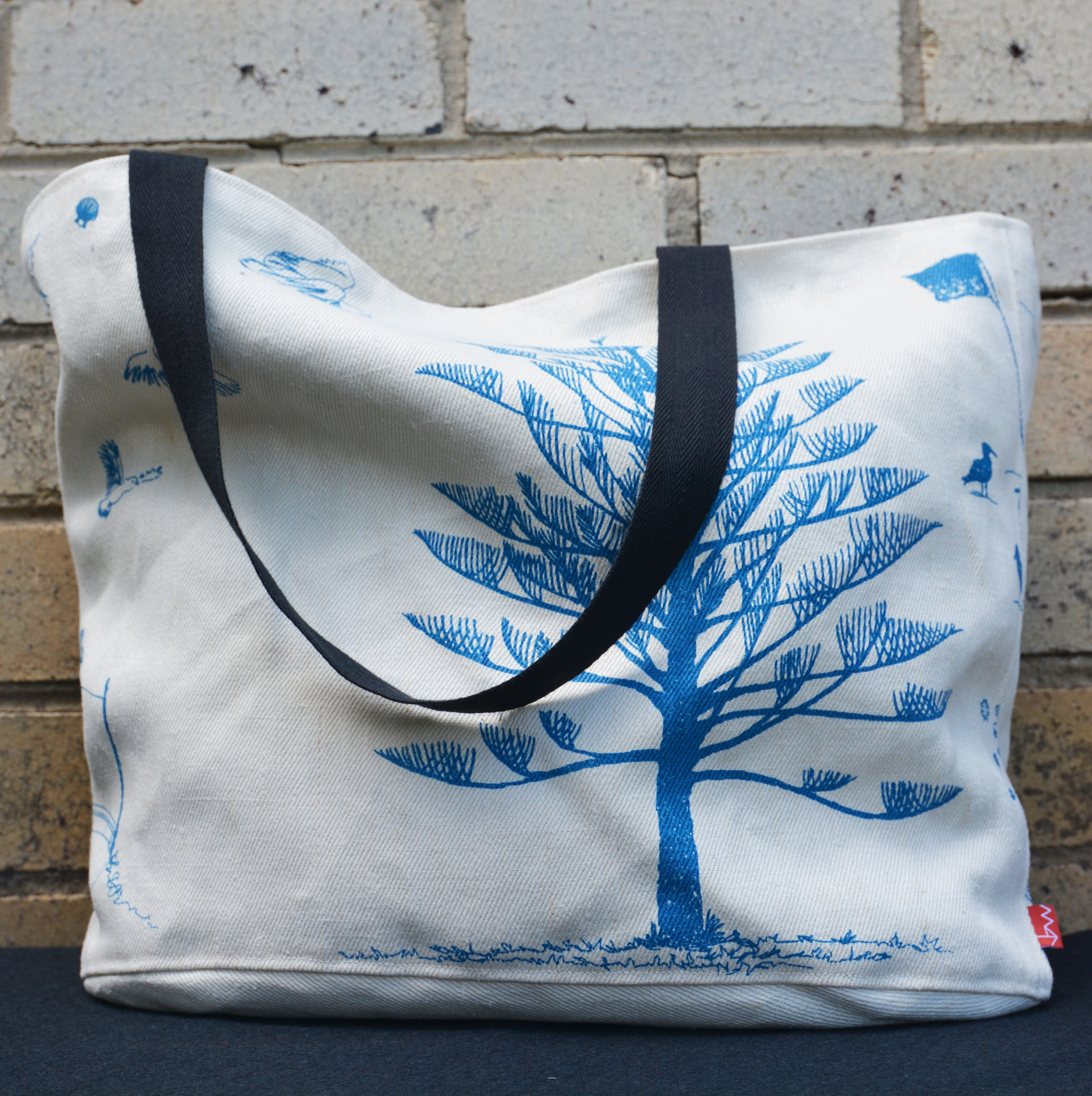 Beaches Toile Tote in Ocean Blue