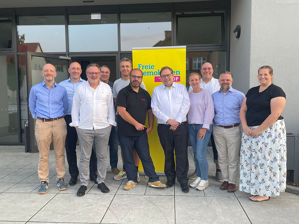 Der FDP-Ortsvorstand mit allen Beisitzern.