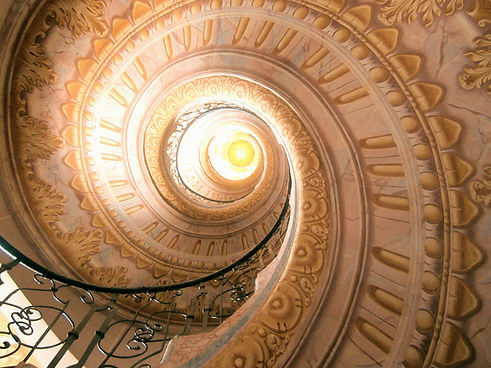 stairwell-201010_1280_edited_edited_edited.jpg