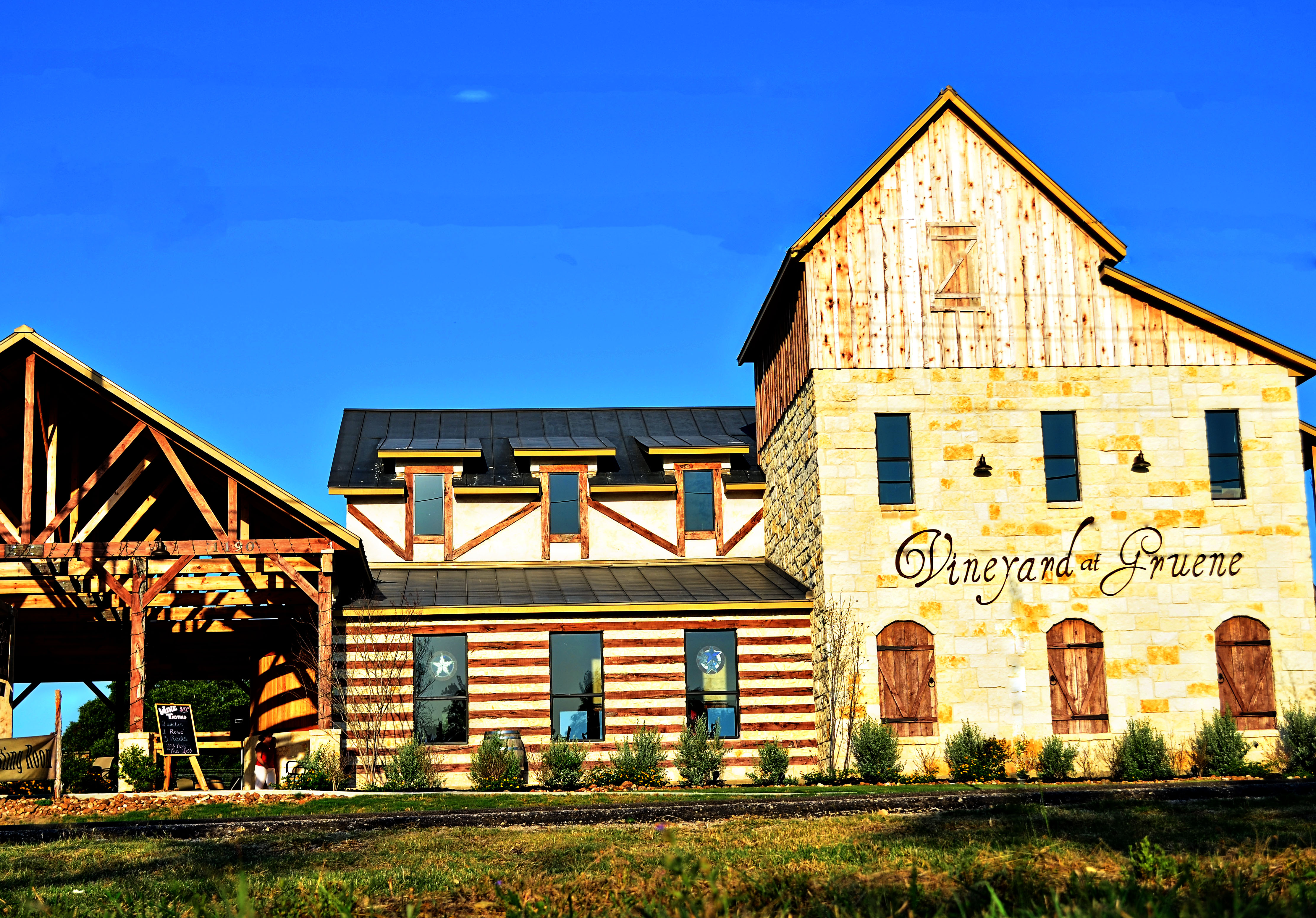 Guadalupe River Houses Gruene's Yellow Haus