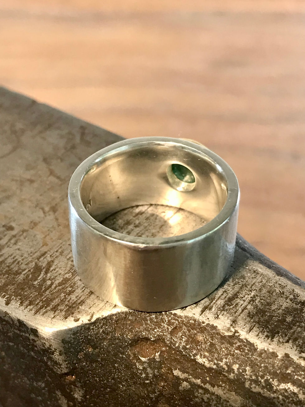 Miniaturbild: Smaragd Ring 900er Gold 925er Silber geschmiedet Unikat