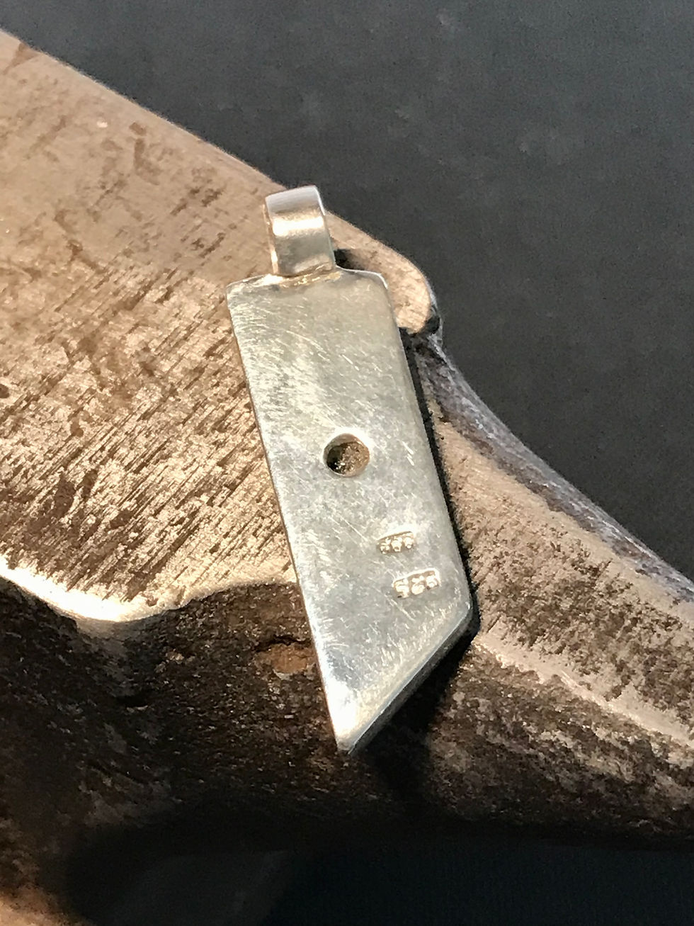 Miniaturbild: Anhänger mit Rohdiamanten 999er Gold 925er Silber Unikat
