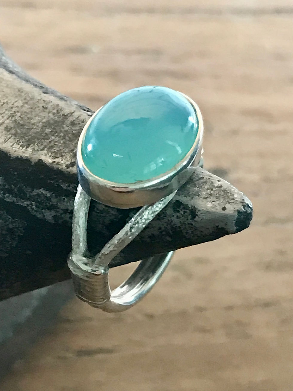 Chalcedon Ring 925er Sterling Silber handgeschmiedet
