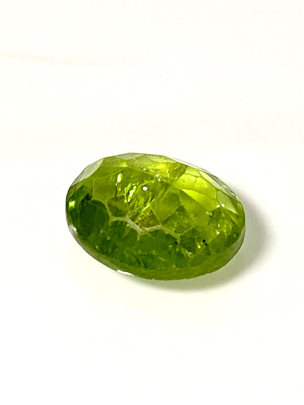 Miniaturbild: Peridot Stein facettiert