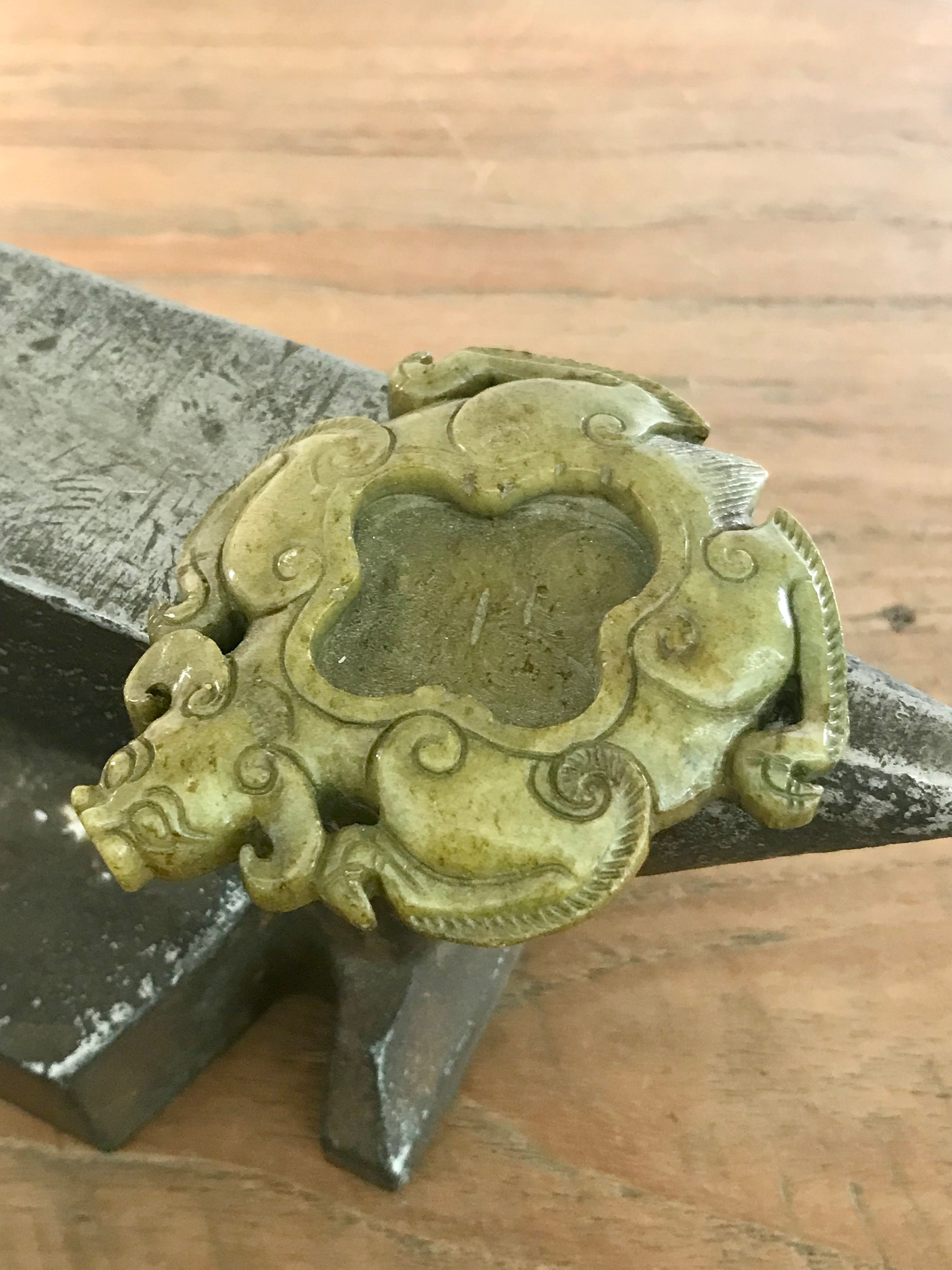 Nephrit Jade Schminckschale Büffel