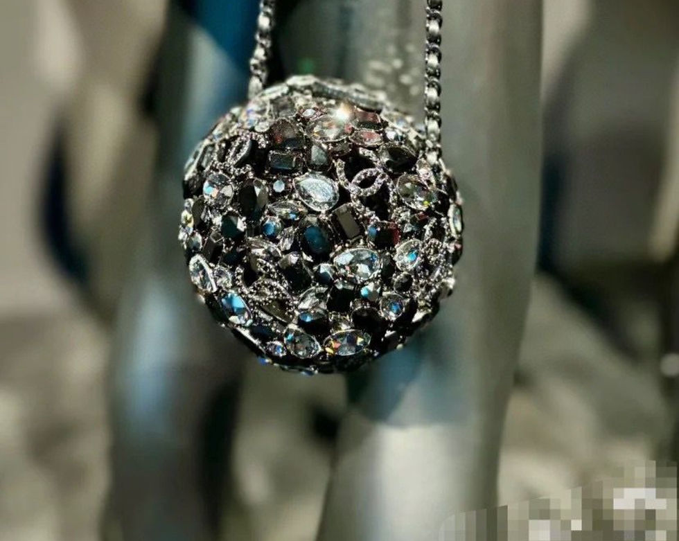 Thumbnail: Cc sphere evening bag 7a/9a