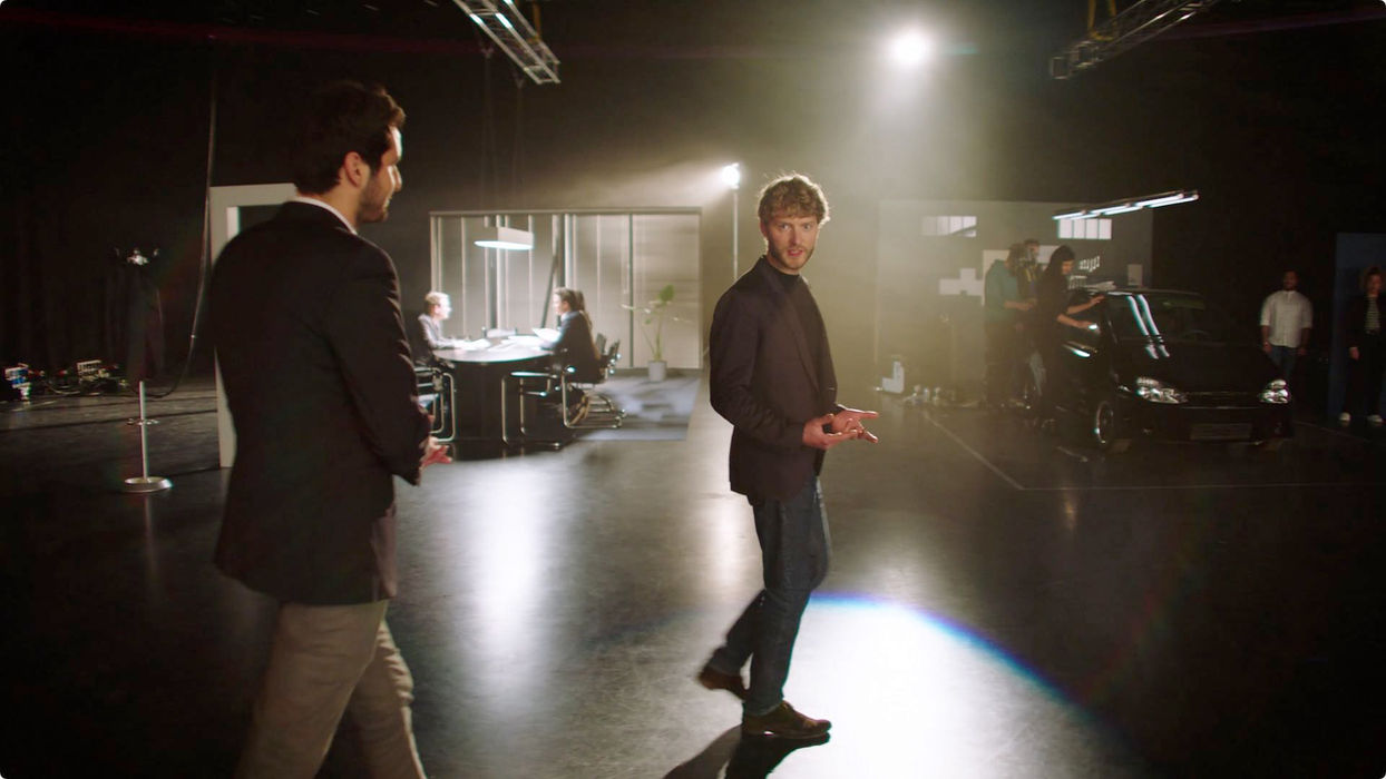 Director, Copywriting, Concept: Matt Schoemer, STARRING: Laurin Hahn (CEO), Jona Christians (CEO), Navina Pernsteiner, Employers, EXECUTIVE PRODUCER: Bruno Fritzsche, DOP: Josua Staebler, GAFFER: Thorsten Baier, SET DESIGN: Linda Sollacher, PROPS: Lisa Geller, COSTUME: Gesa Brahms, GRIP: Bjoern Ruppin