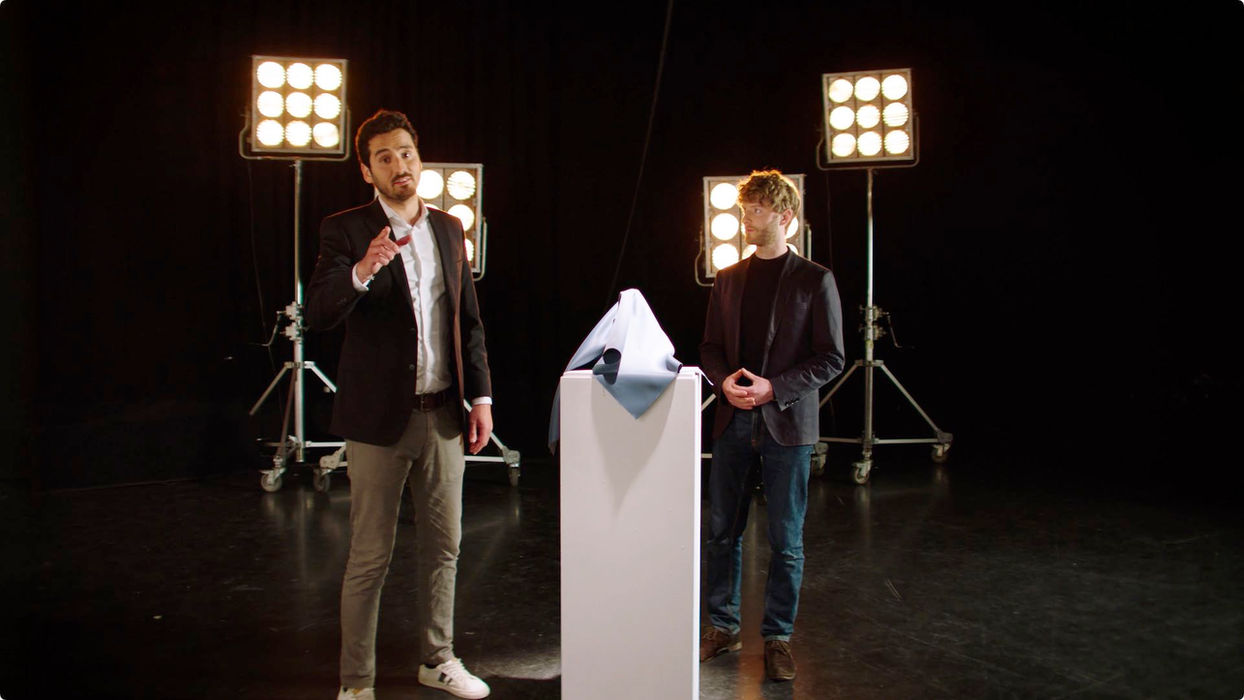 Director, Copywriting, Concept: Matt Schoemer, STARRING: Laurin Hahn (CEO), Jona Christians (CEO), Navina Pernsteiner, Employers, EXECUTIVE PRODUCER: Bruno Fritzsche, DOP: Josua Staebler, GAFFER: Thorsten Baier, SET DESIGN: Linda Sollacher, PROPS: Lisa Geller, COSTUME: Gesa Brahms, GRIP: Bjoern Ruppin